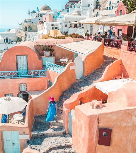 Santorini – Complete Island Guide of Santorini.